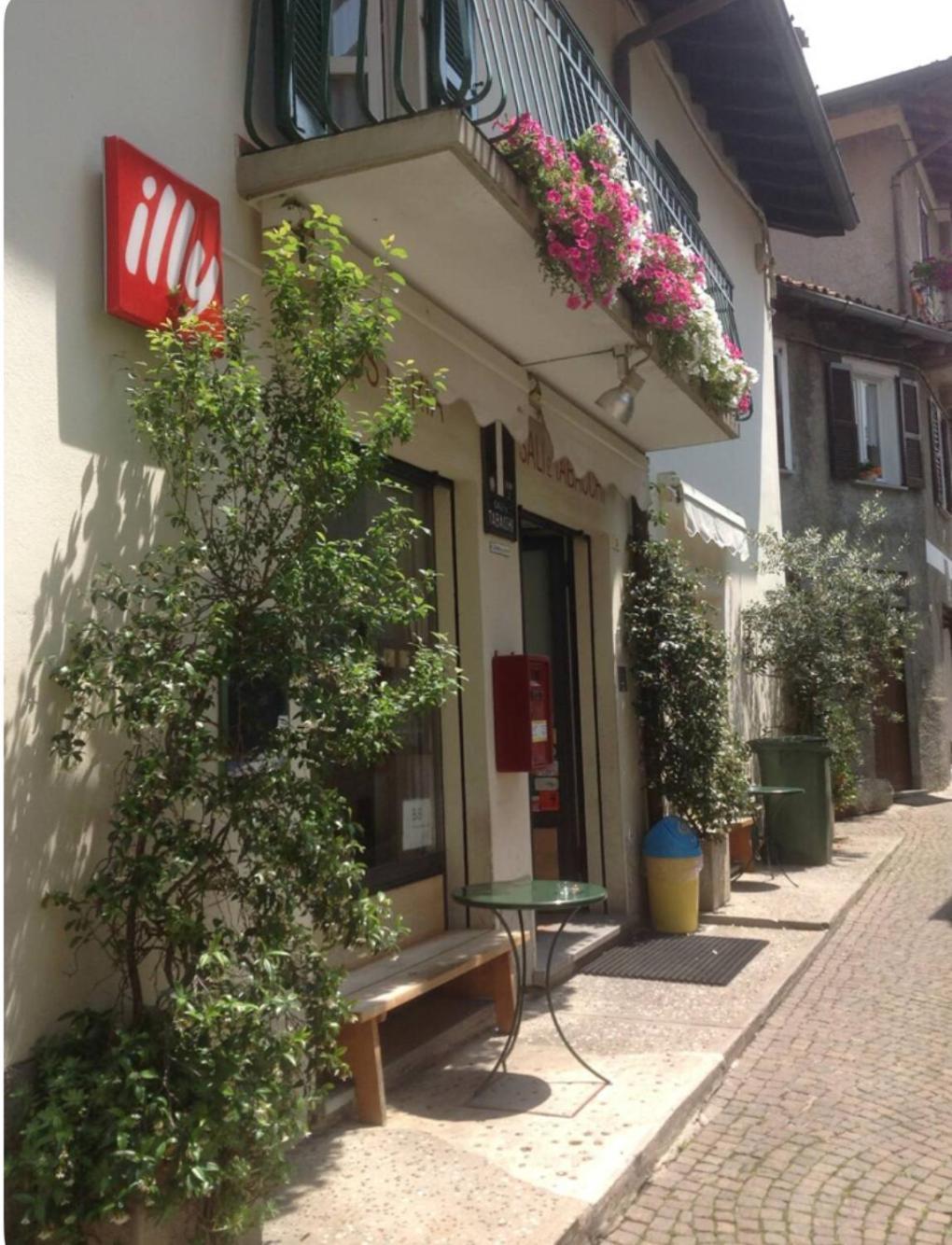 Alla Torre Del Barbarossa B&B Foresteria Mandello del Lario Exterior foto